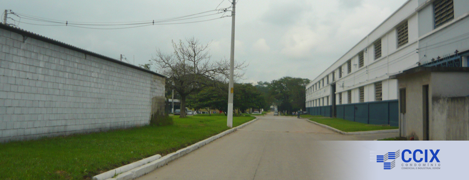 Amplas ruas permitindo o escoamento mais rápido de mercadorias.